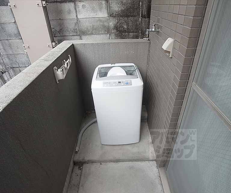その他部屋・スペース　室外洗濯機置き場