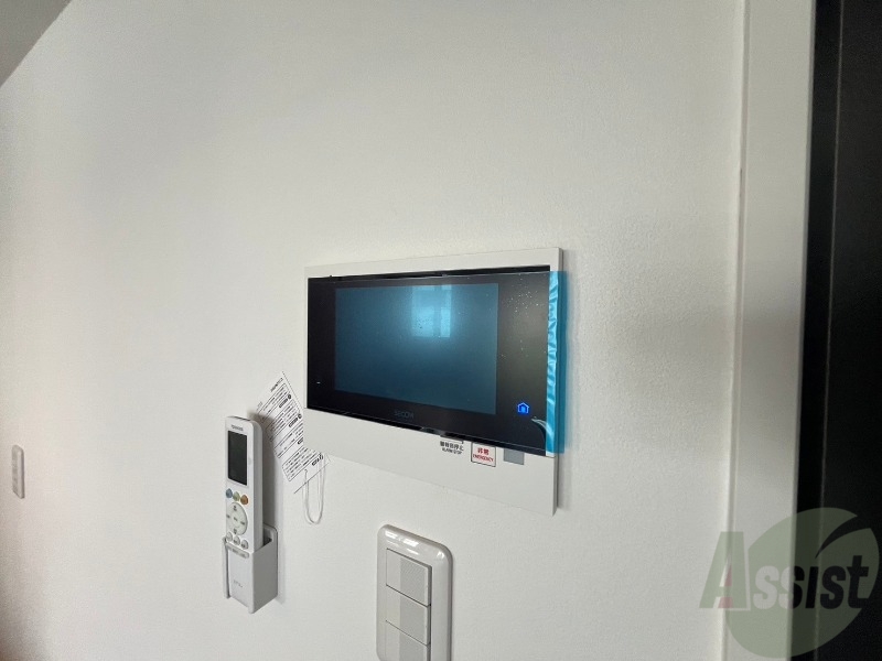 セキュリティ　ＴＶモニター付インターホンです。来客者の顔が見えるので安心！