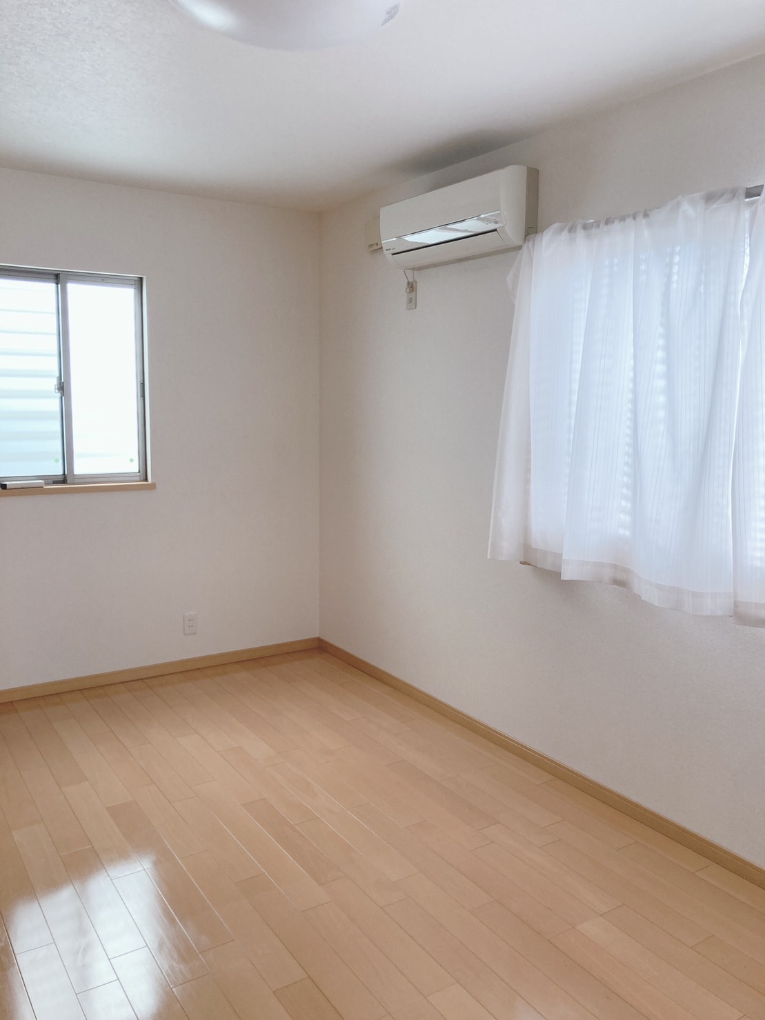 楠葉美咲一戸建の内装写真