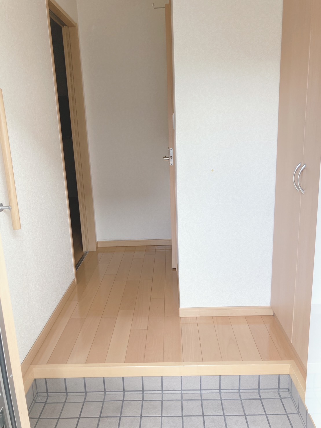 楠葉美咲一戸建の玄関写真