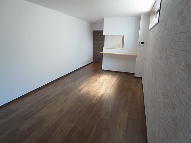 その他部屋・スペース　開放感の有る広々したリビング