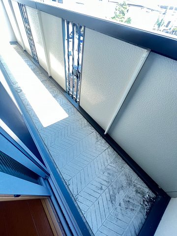 バルコニー　開放的で明るい空間を演出してくれるバルコニーです