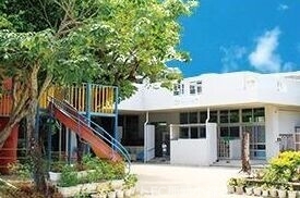 幼稚園・保育園　真地こども園（幼稚園・保育園）まで349m