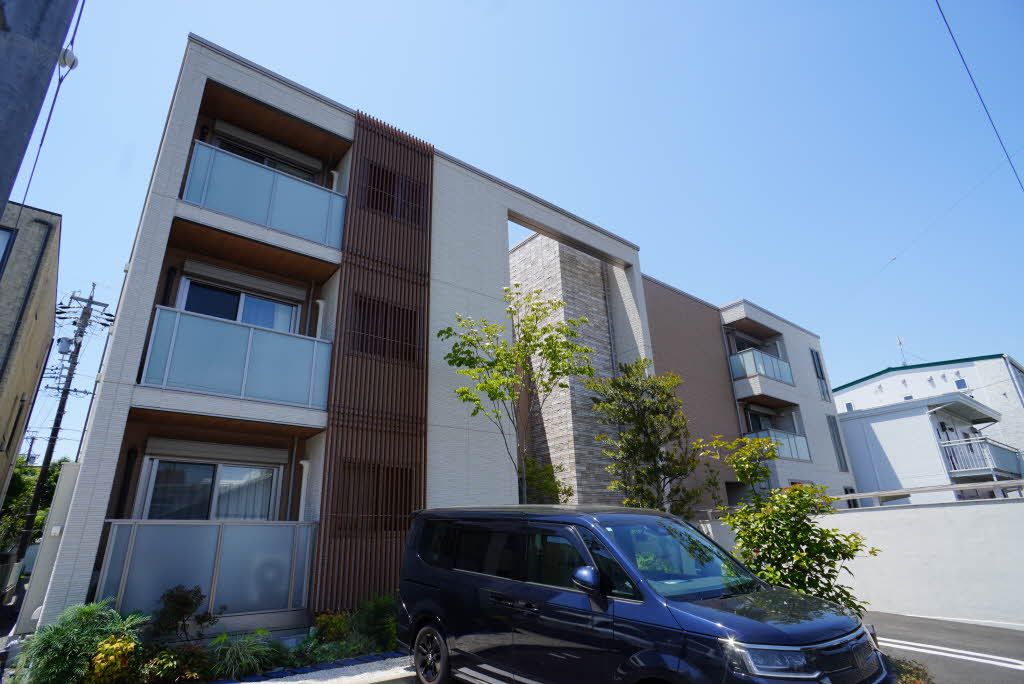 Parkside residence水落