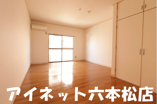 その他部屋・スペース　こちらは寝室にいかがでしょうか。