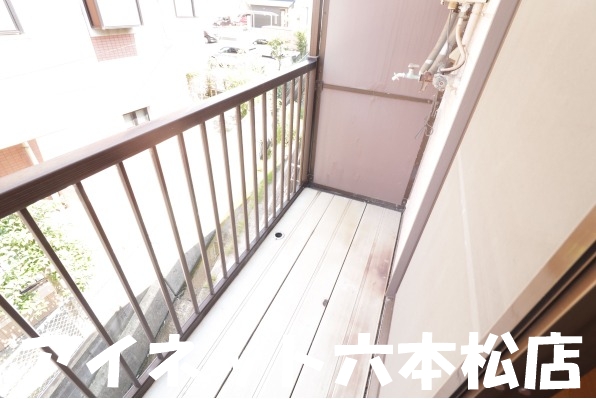 バルコニー　こちらは寝室にいかがでしょうか。