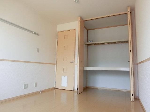 収納　※別号室参考写真です