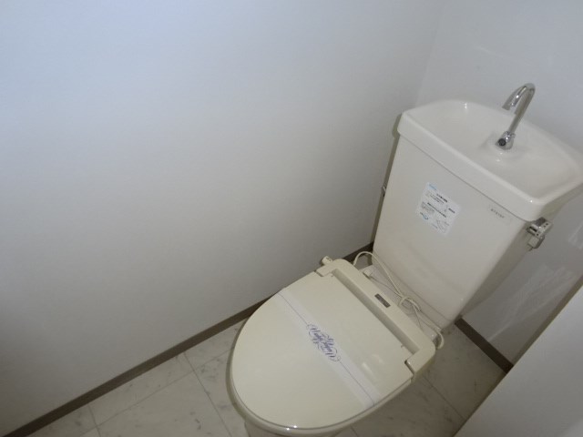 ベルスビック新井のトイレ写真