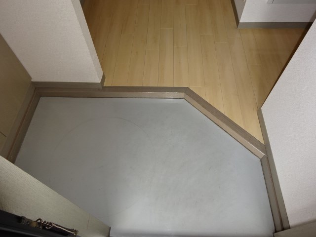 ベルスビック新井の玄関写真