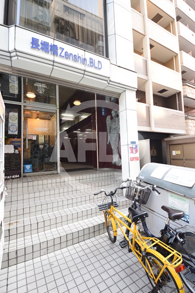 エントランス　長堀橋ZENSHINBLD　エントランス