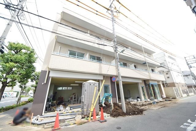 建物外観　★お部屋探しはタウンハウジング稲田堤店まで★
