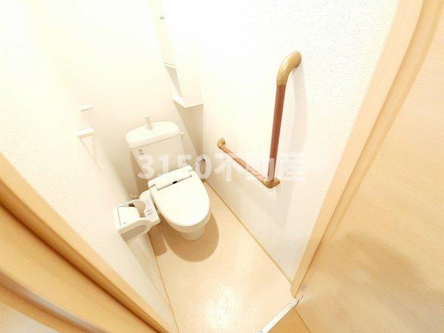 トイレ　コンパクトで使いやすいトイレです
