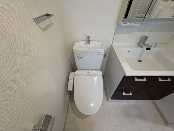 トイレ　同マンション別部屋　イメージ写真