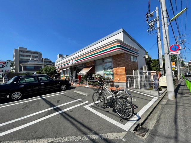 コンビニ　セブン-イレブン 世田谷上用賀１丁目店（コンビニ）まで257m