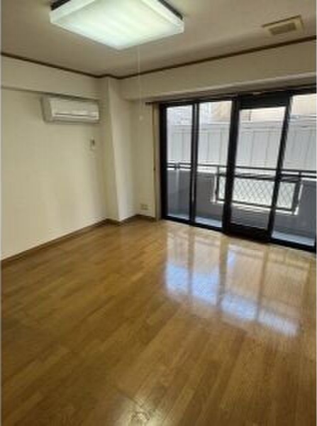 居室・リビング　図面と現状に相違がある場合には現状を優先