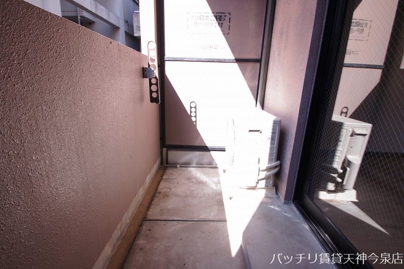 バルコニー　別号室タイプの為、現状を優先いたします
