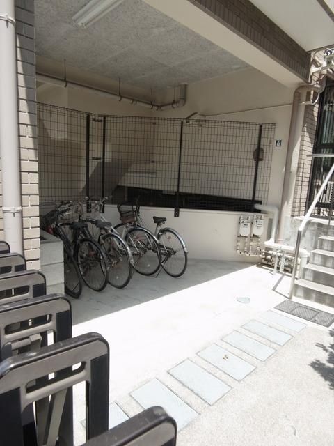 その他共有部分　♪屋根付駐輪場♪