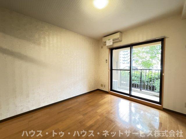 INSURANCE BLDG.XVの居間写真