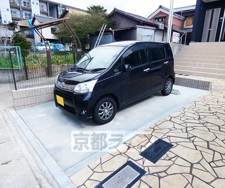 駐車場　物件すぐ前の駐車場になります。