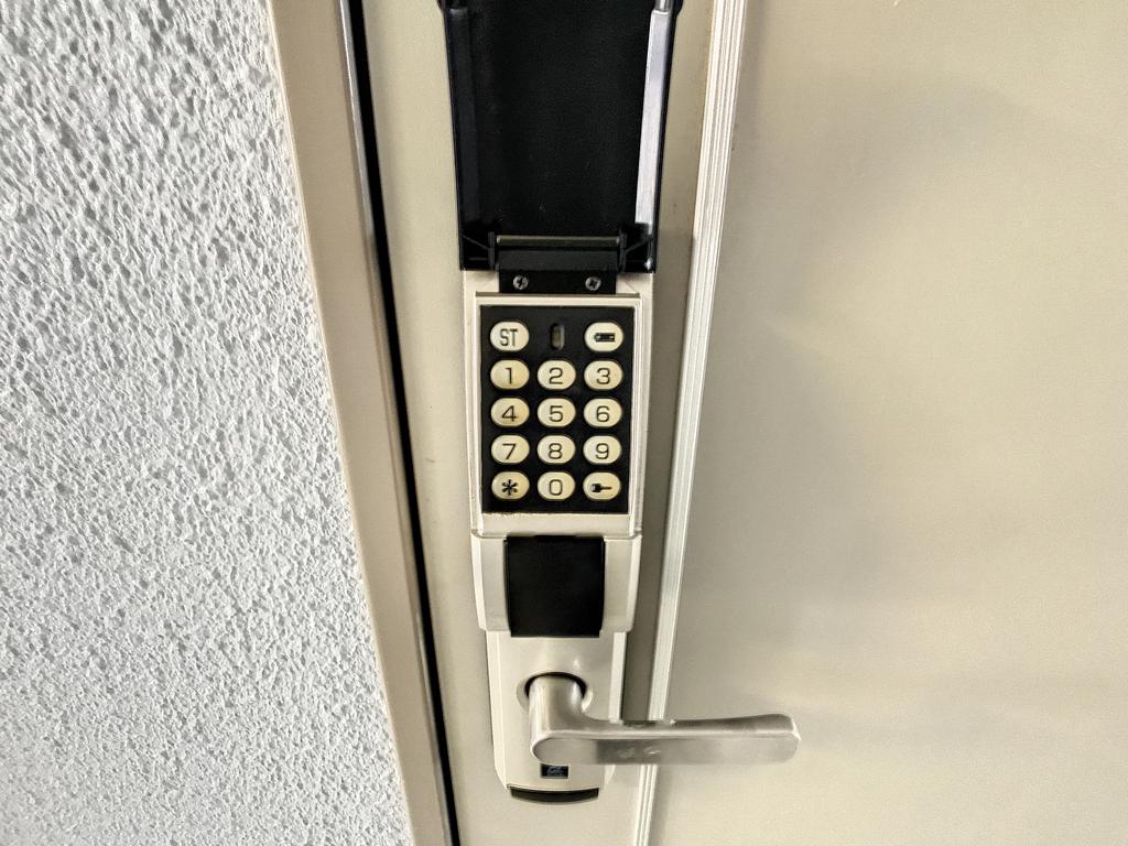 セキュリティ　暗証キー