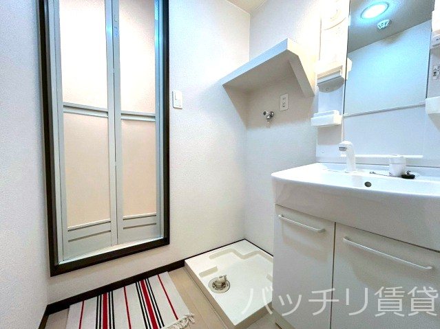 洗面設備　同シリーズ物件写真の為、現況を優先致します。家具家電その他備