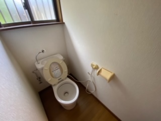 本松貸家のトイレ写真