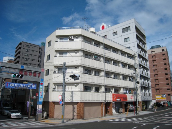 広島市西区横川町のマンションの建物外観