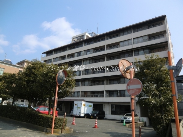 京都市左京区吉田河原町のマンションの建物外観