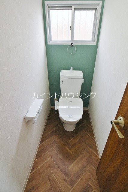 【泉南市新家　戸建のトイレ】