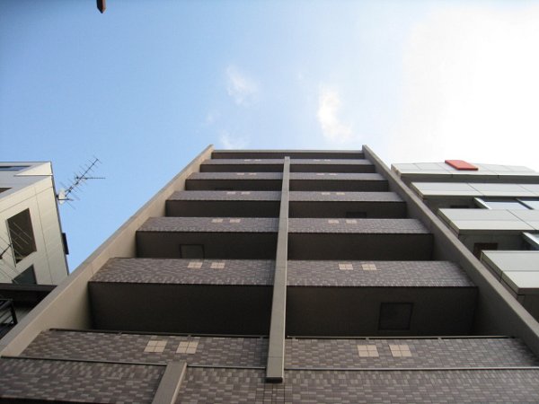 江東区豊洲のマンションの建物外観
