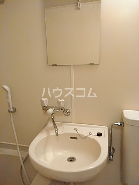 【江戸川区西小岩のマンションの洗面設備】
