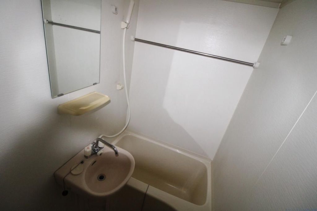 バス・シャワールーム　バス