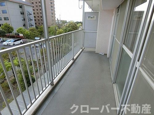 【綾歌郡宇多津町浜五番丁のマンションのバルコニー】