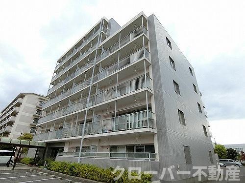 綾歌郡宇多津町浜五番丁のマンションの建物外観