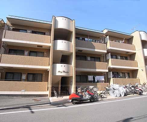 Ｒｏｓｙ　Ｇａｒｄｅｎの建物外観