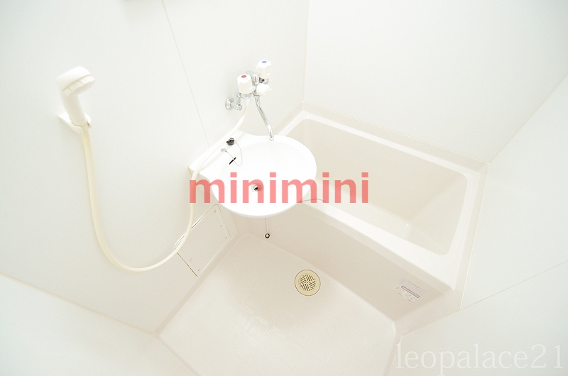 バス・シャワールーム　※写真と現物が異なる場合は現物を優先いたします。