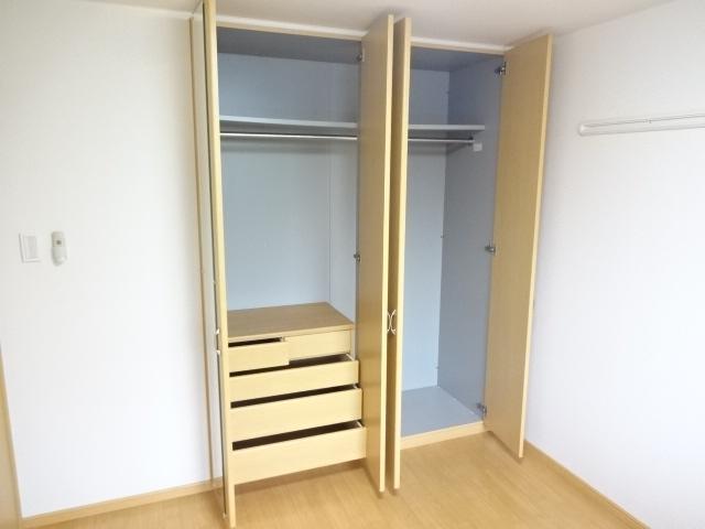 収納　クローゼット