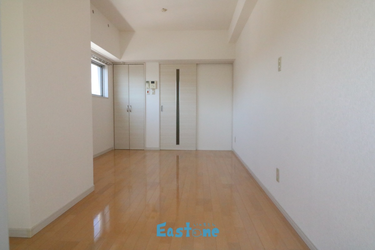 居室・リビング　8.1帖の落ち着いた空間