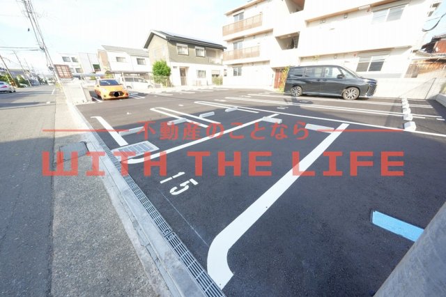 駐車場　駐車場完備です