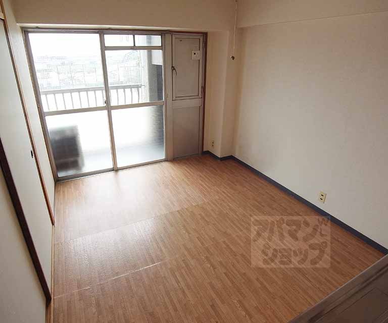 居室・リビング　６帖ＤＫのお部屋です。