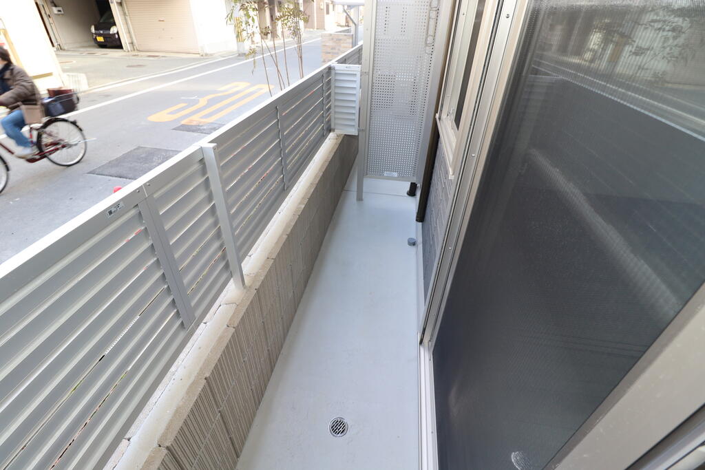 バルコニー　バルコニー：画像は同社類似物件の写真