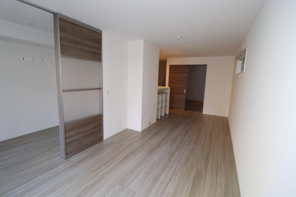 居室・リビング　リビング：画像は同社類似物件の写真