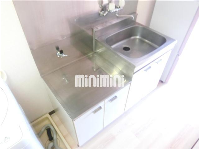 キッチン　二口コンロが置けるキッチンでお料理も快適にできます