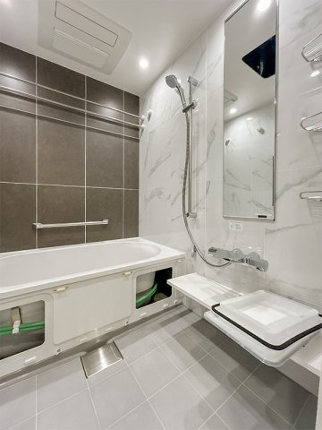 バス・シャワールーム　バス