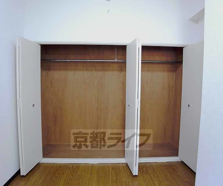 収納　ロングコートもスッキリ収納