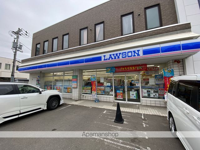 コンビニ　ローソン千歳駅前店（コンビニ）まで129m