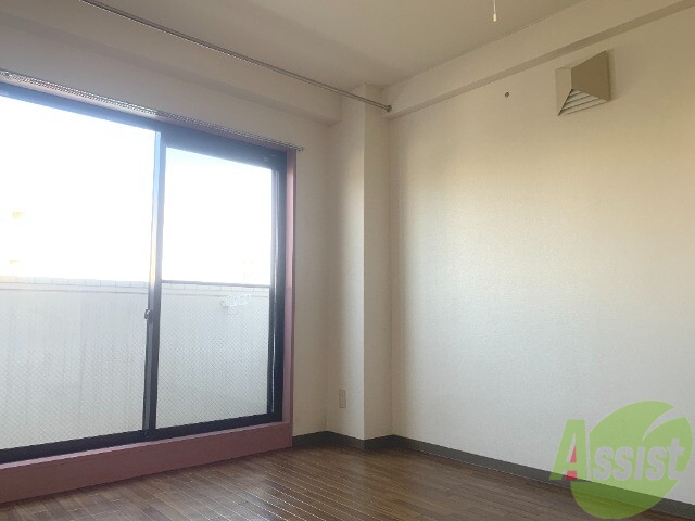 その他部屋・スペース　寝室はリビングと同じお部屋になります。ゆっくりとできる広さ。