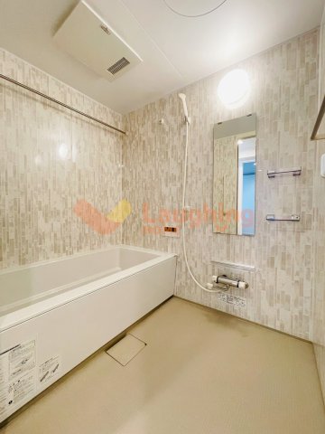 バス・シャワールーム　※同施工会社の類似物件の写真です。