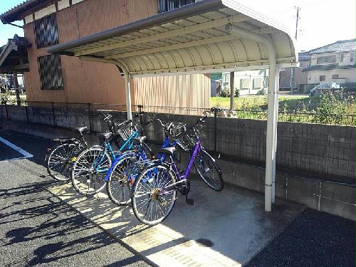 その他共有部分　駐輪場完備
