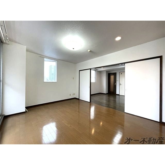 建物外観　洋室